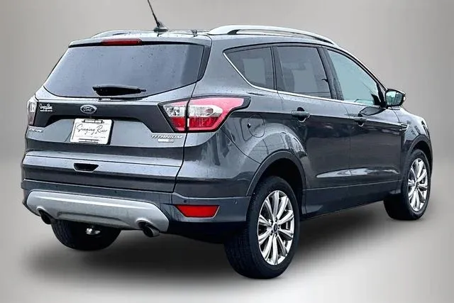 2018 Ford Escape Titanium thumbnail 5