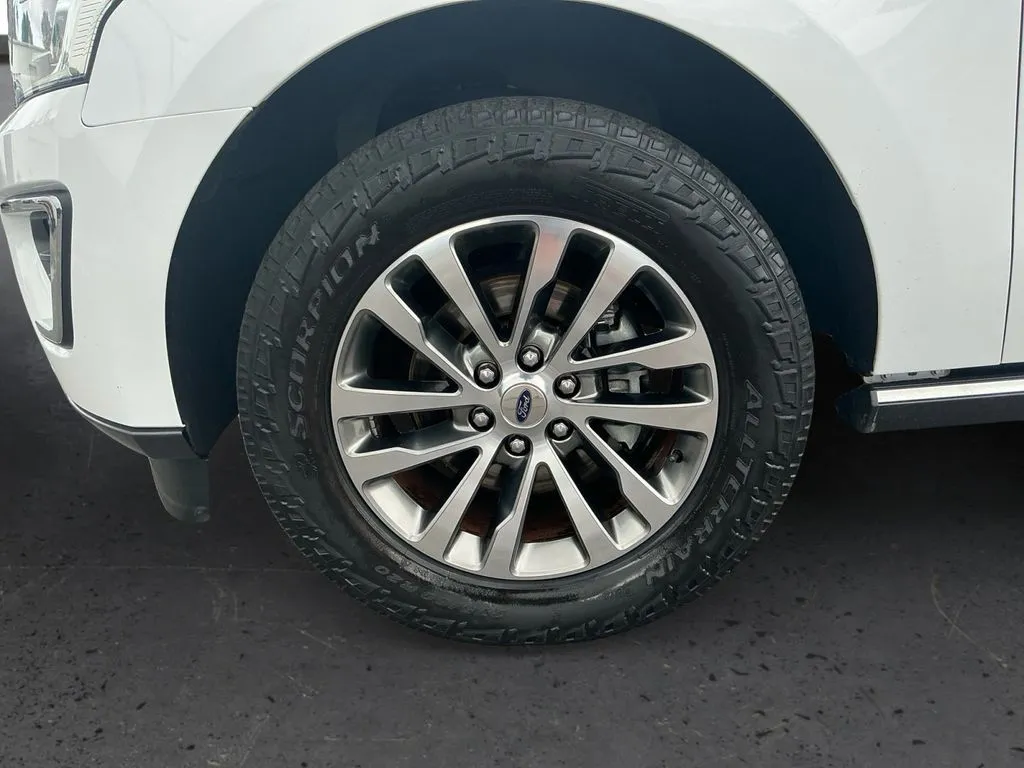 2018 Ford Expedition Max Limited thumbnail 13