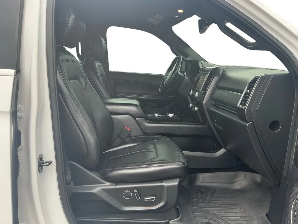 2018 Ford Expedition Max Limited thumbnail 22
