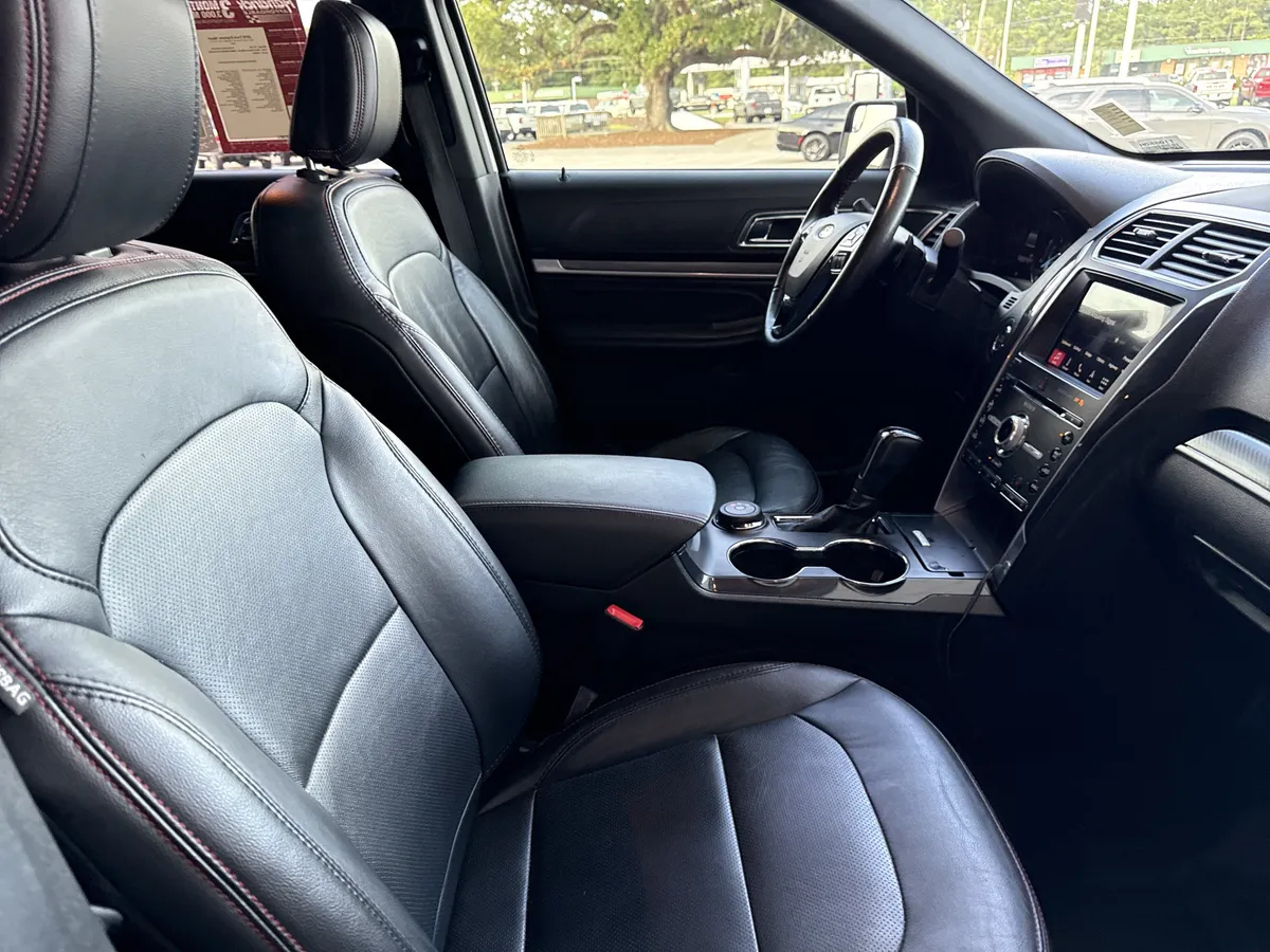 2018 Ford Explorer Sport thumbnail 33