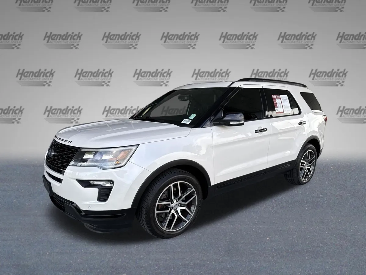 2018 Ford Explorer Sport thumbnail 4