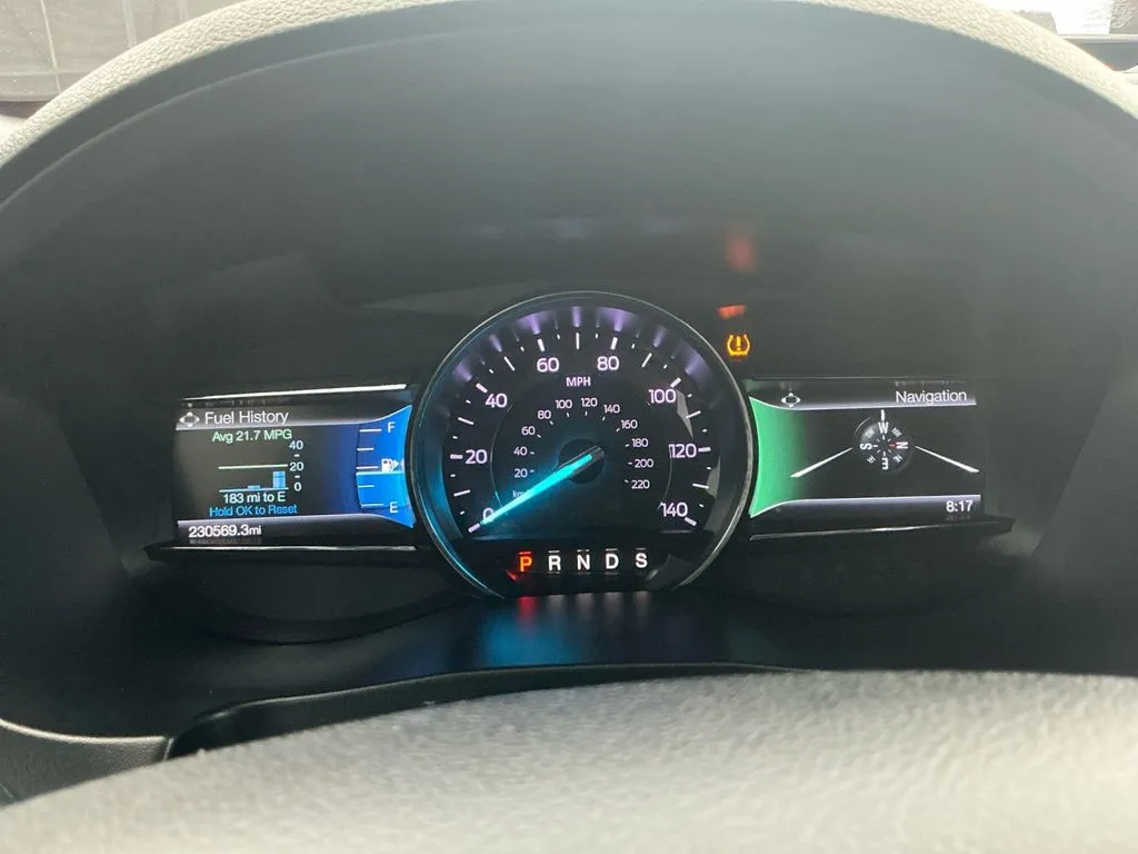 2018 Ford Explorer XLT thumbnail 19