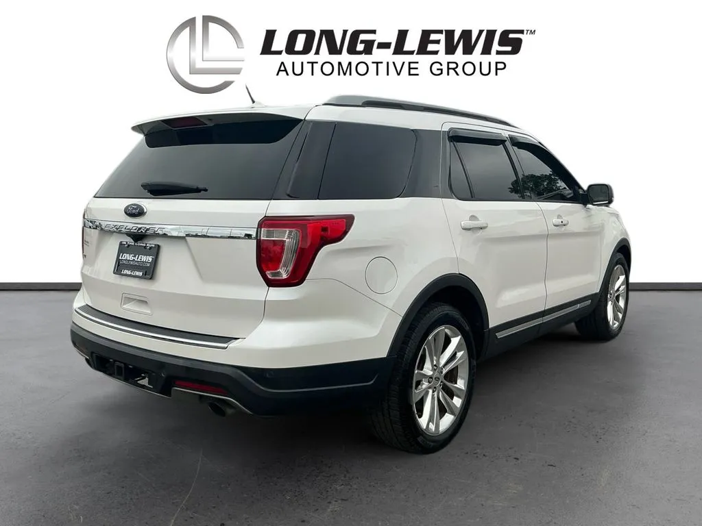 2018 Ford Explorer XLT thumbnail 7