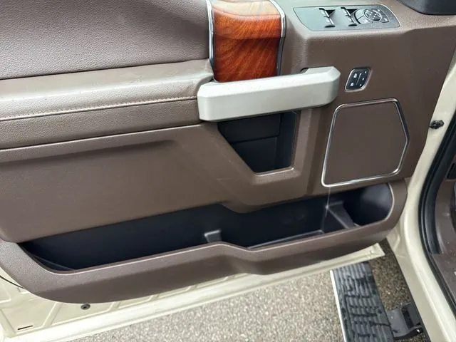 2018 Ford F-150 thumbnail 17