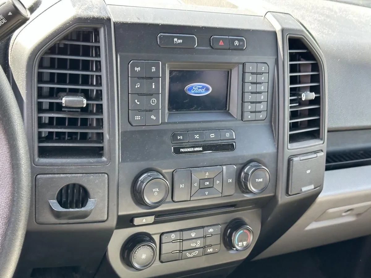 2018 Ford F-150 XL thumbnail 11