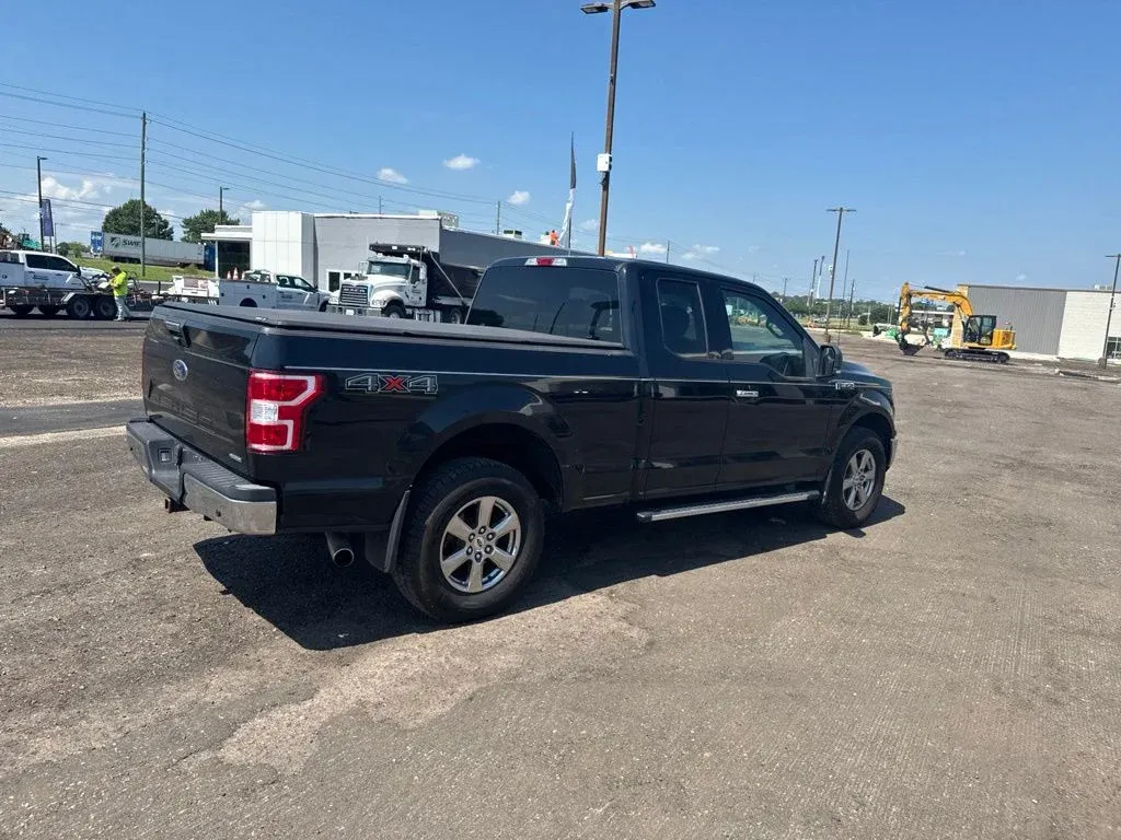 2018 Ford F-150 XLT thumbnail 17