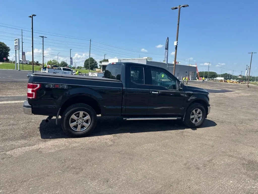 2018 Ford F-150 XLT thumbnail 18
