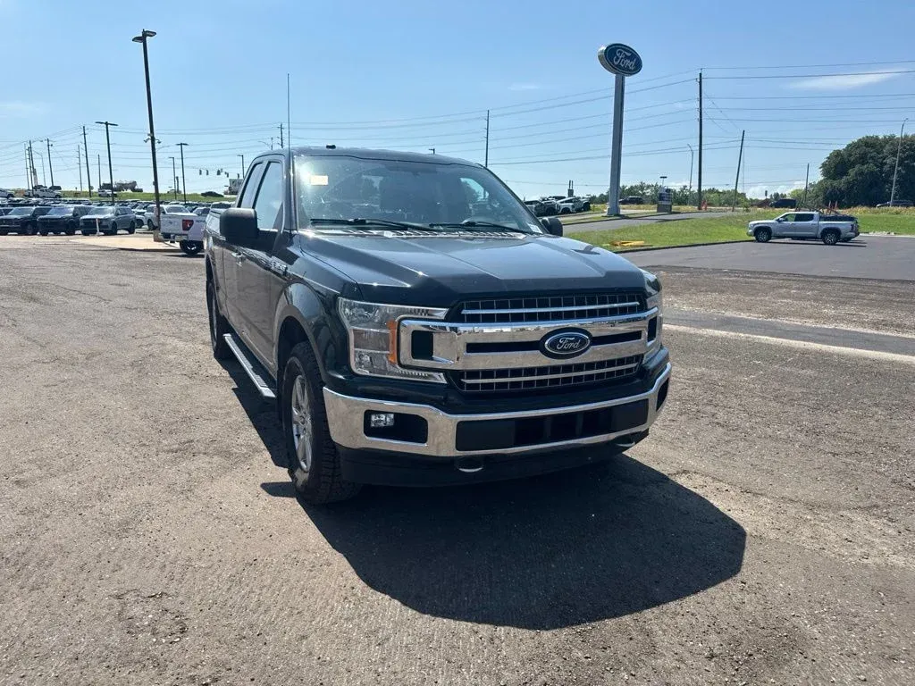 2018 Ford F-150 XLT thumbnail 2
