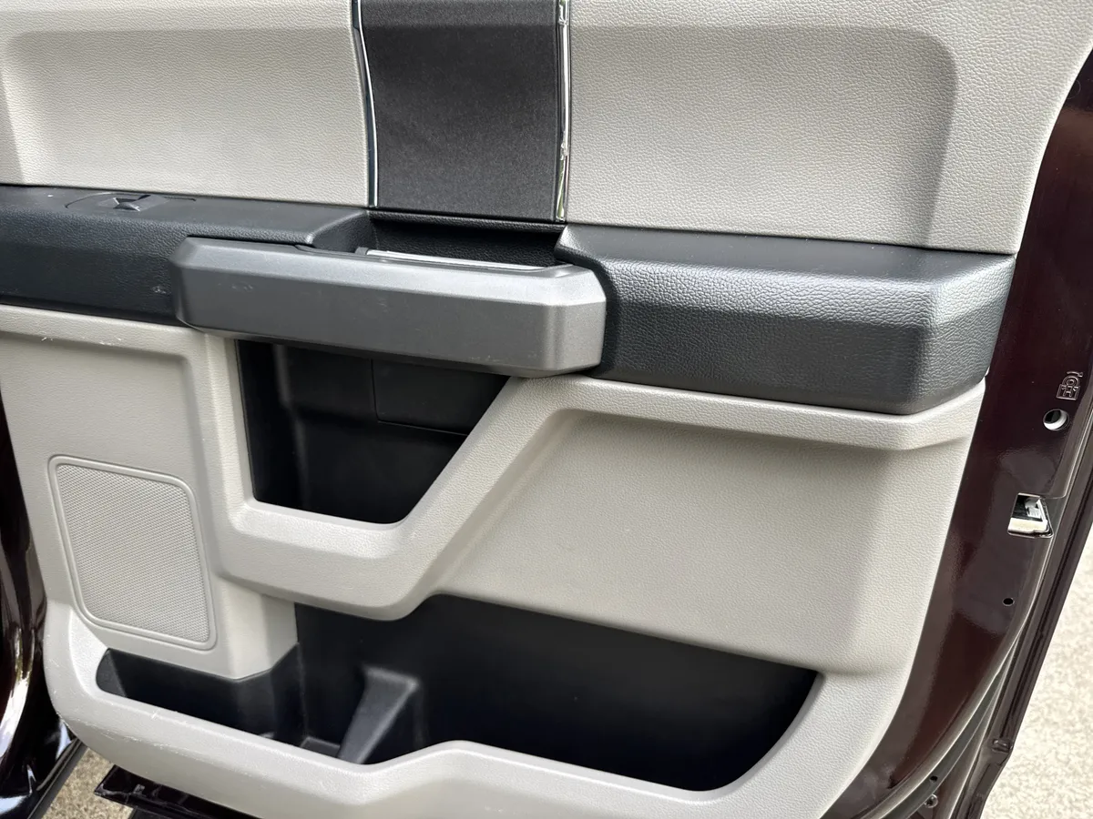 2018 Ford F-150 XLT thumbnail 16