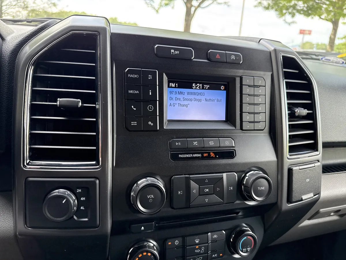 2018 Ford F-150 XLT thumbnail 26