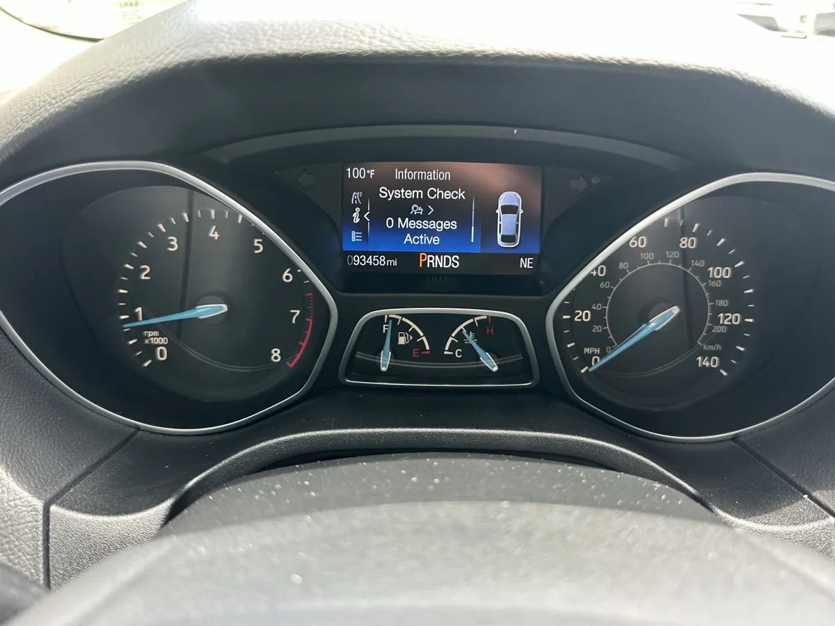 2018 Ford Focus Titanium thumbnail 22