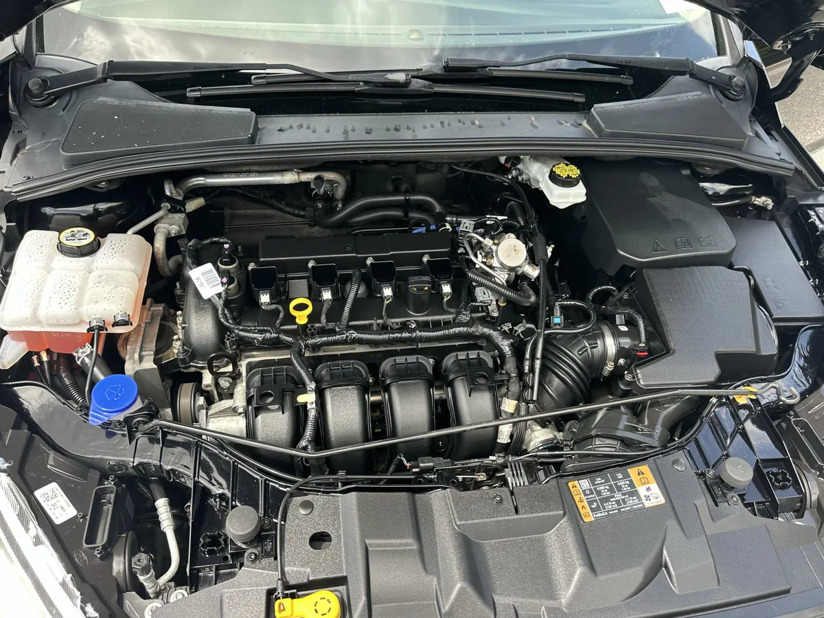 2018 Ford Focus Titanium thumbnail 33