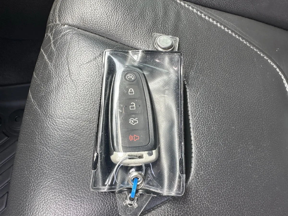 2018 Ford Focus Titanium thumbnail 34