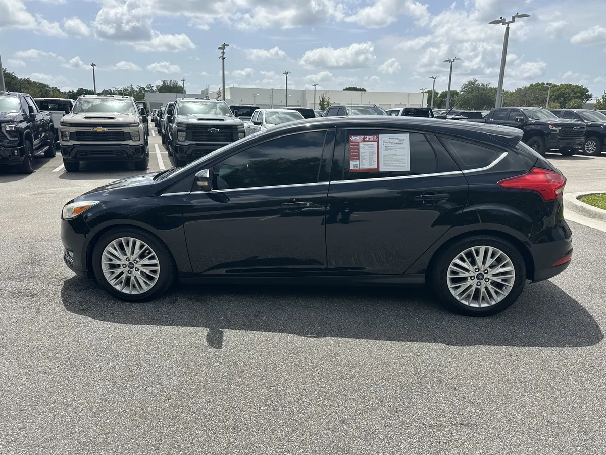 2018 Ford Focus Titanium thumbnail 5