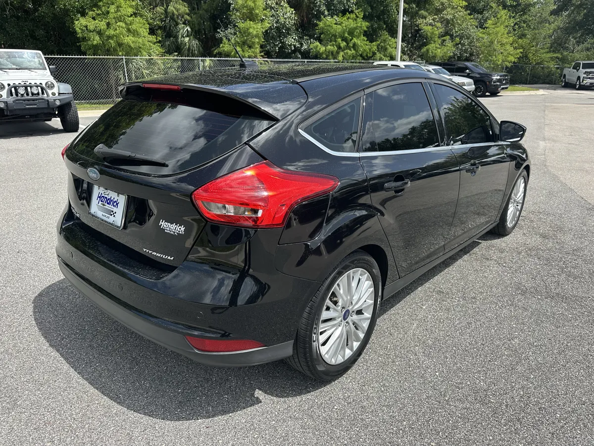 2018 Ford Focus Titanium thumbnail 8