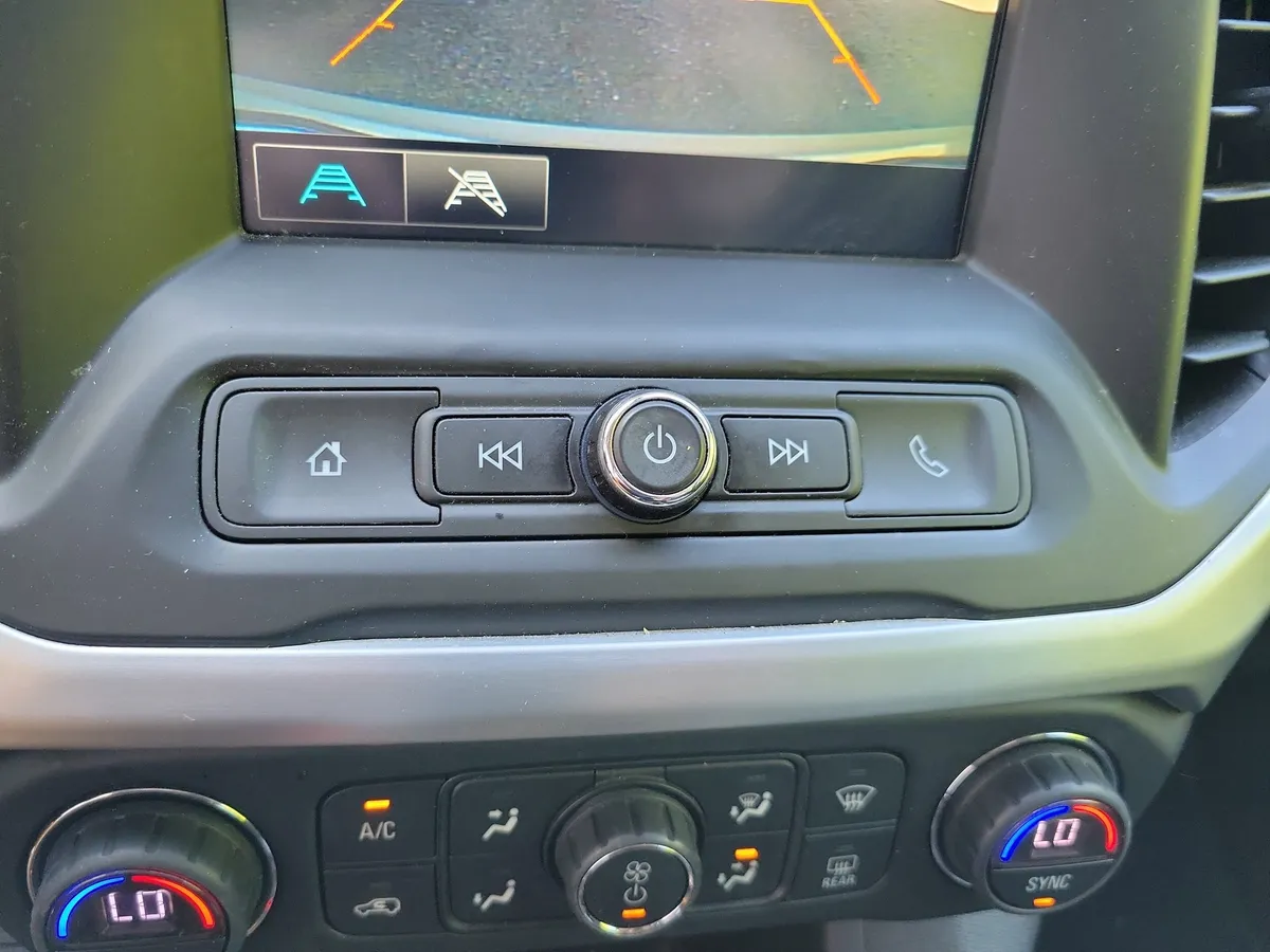2018 GMC Acadia SLE-1 thumbnail 17