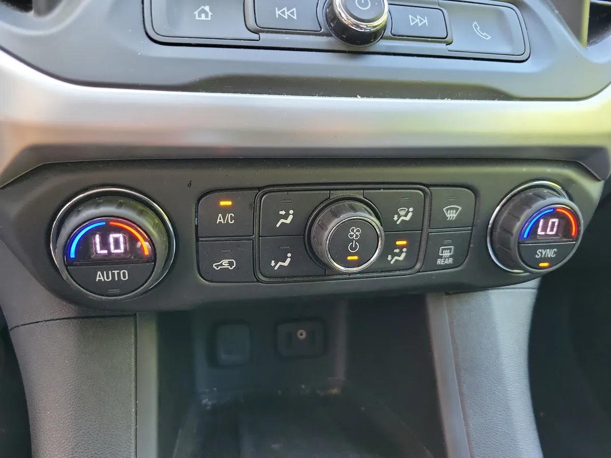 2018 GMC Acadia SLE-1 thumbnail 18