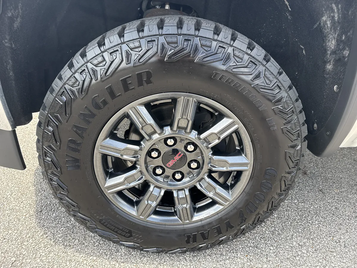 2018 GMC Sierra 1500 SLT thumbnail 11