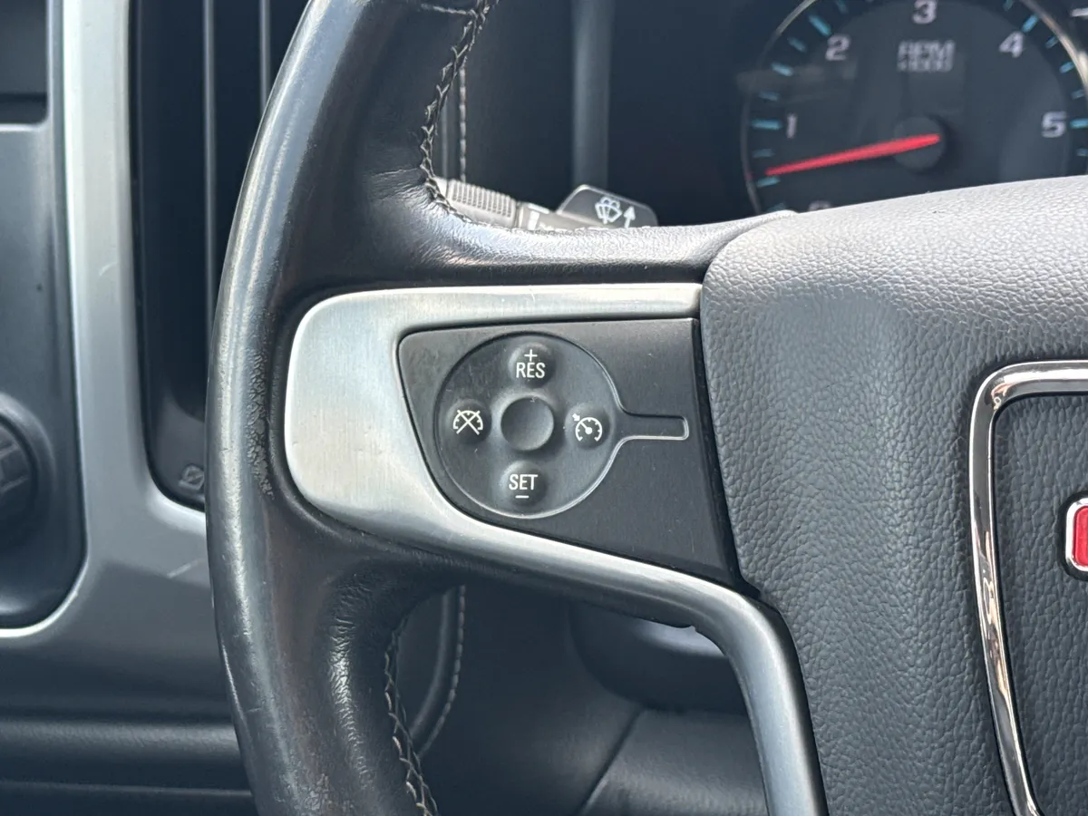 2018 GMC Sierra 1500 SLT thumbnail 24