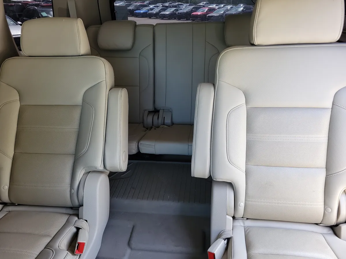 2018 GMC Yukon Denali thumbnail 17