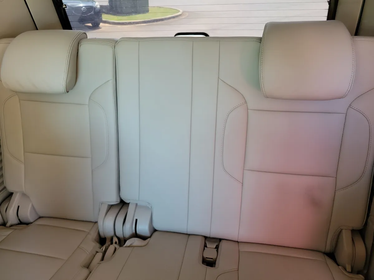 2018 GMC Yukon Denali thumbnail 18