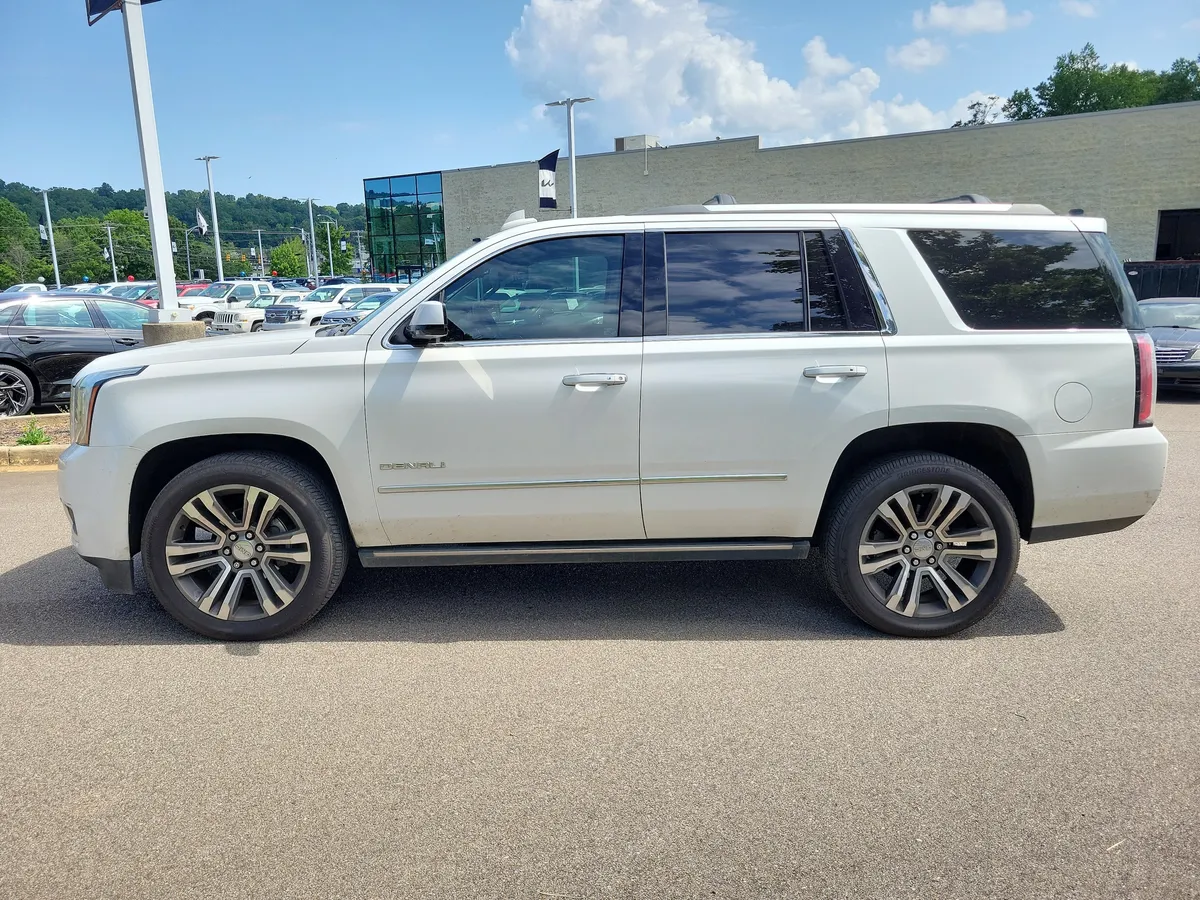2018 GMC Yukon Denali thumbnail 2