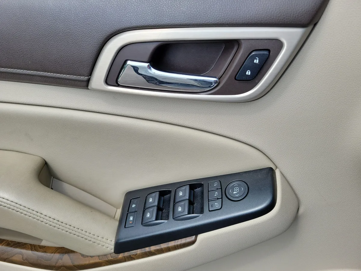 2018 GMC Yukon Denali thumbnail 32