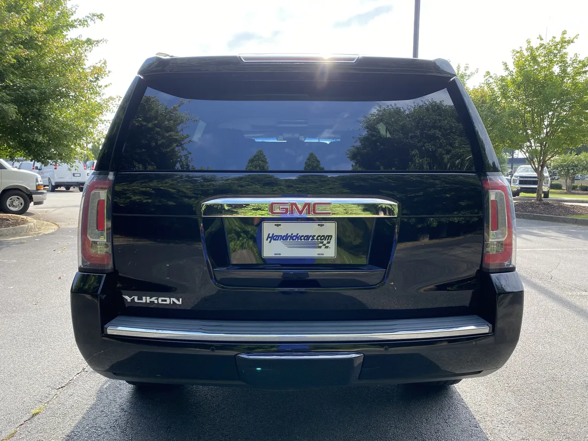 2018 GMC Yukon Denali thumbnail 7