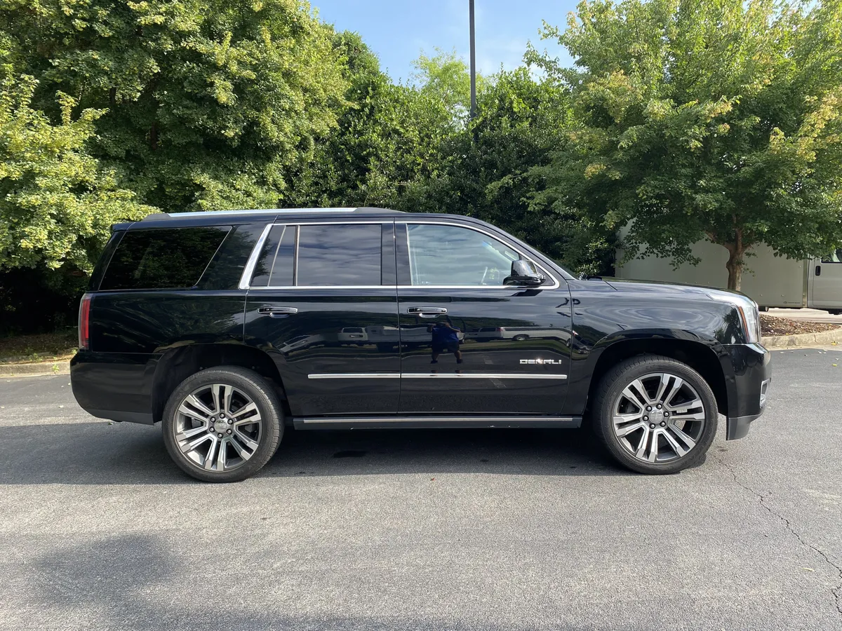 2018 GMC Yukon Denali thumbnail 9