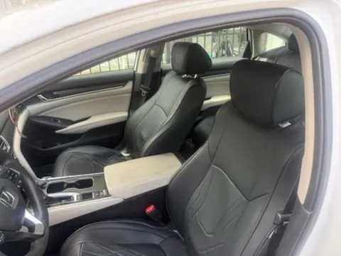2018 Honda Accord EX thumbnail 5