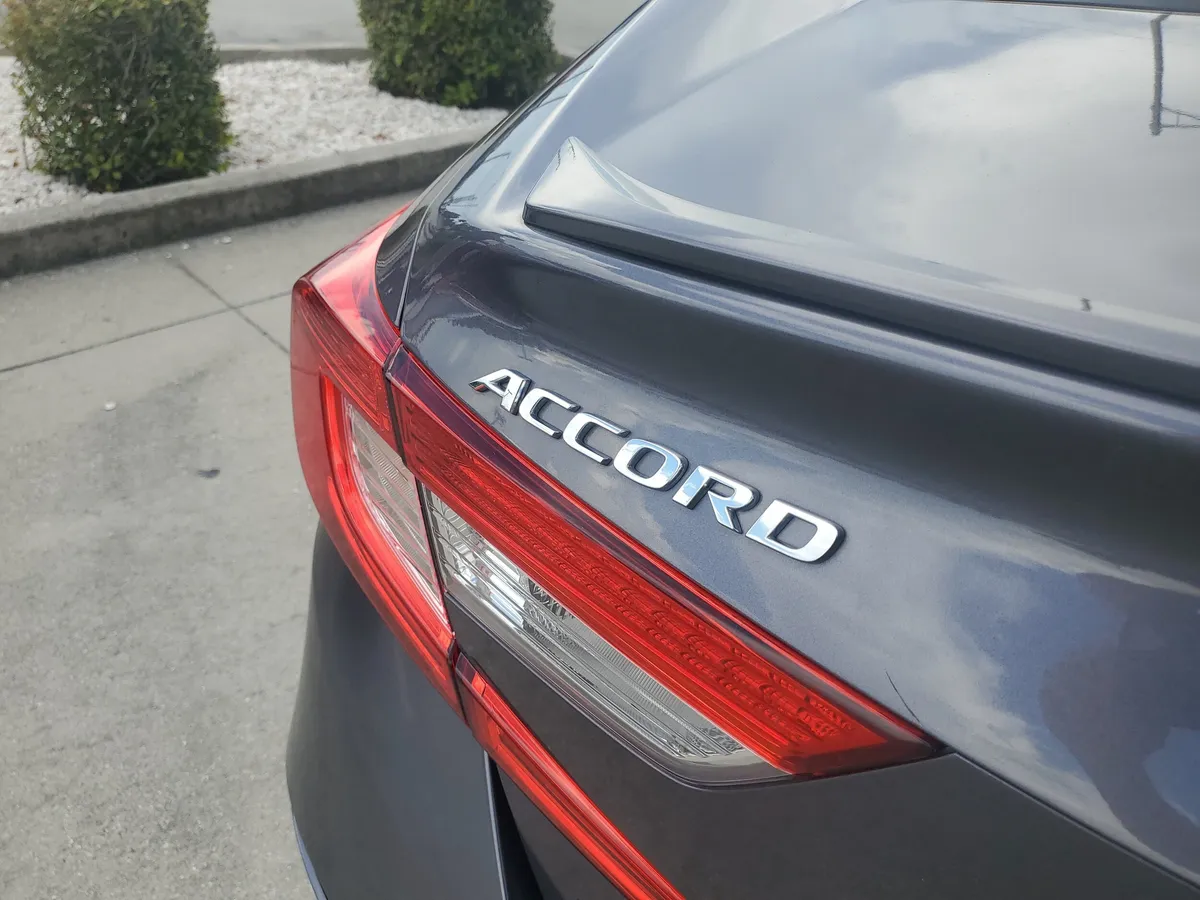 2018 Honda Accord Sedan Sport 1.5T thumbnail 12