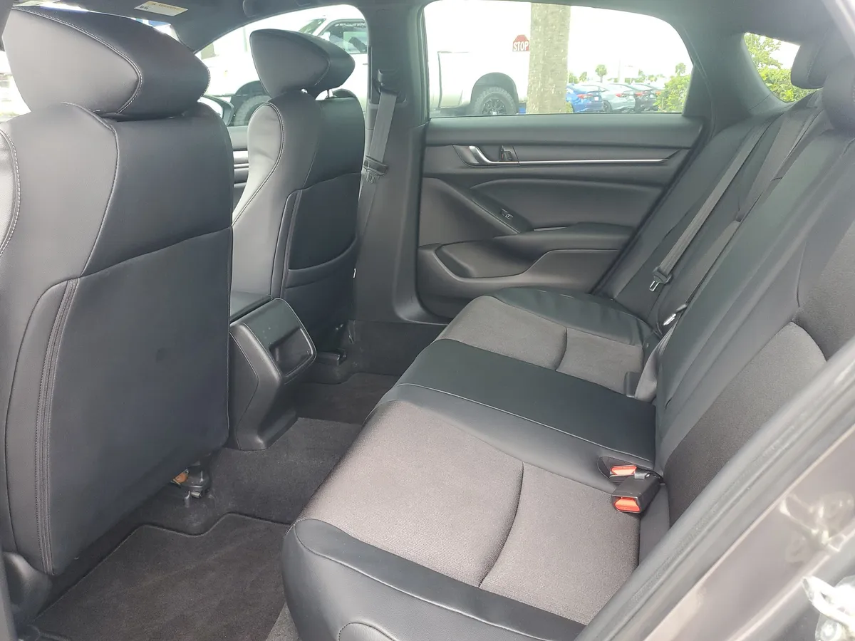2018 Honda Accord Sedan Sport 1.5T thumbnail 13