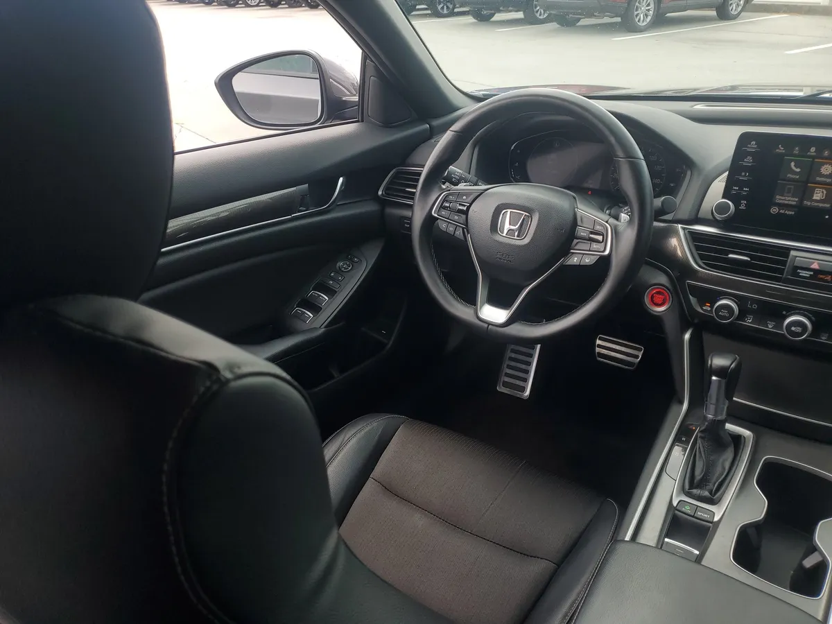2018 Honda Accord Sedan Sport 1.5T thumbnail 19