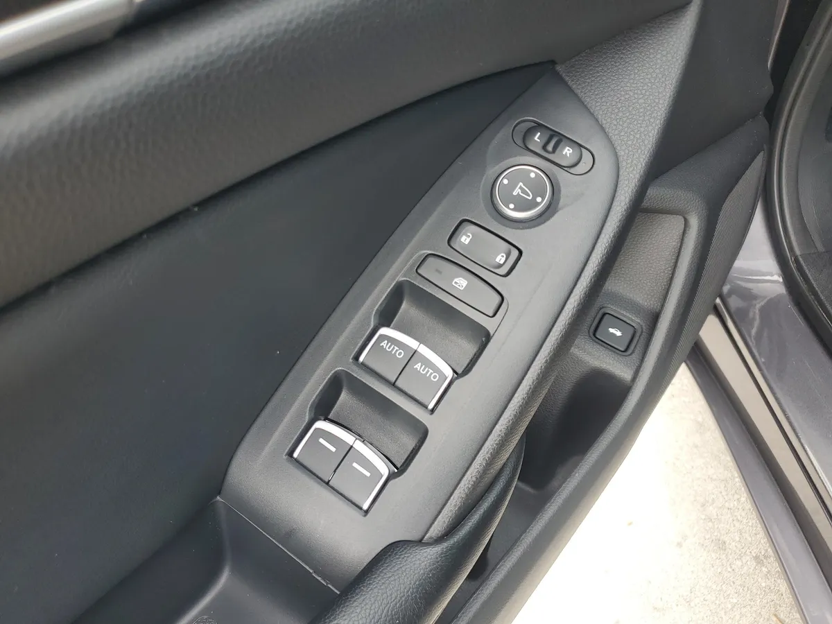 2018 Honda Accord Sedan Sport 1.5T thumbnail 24