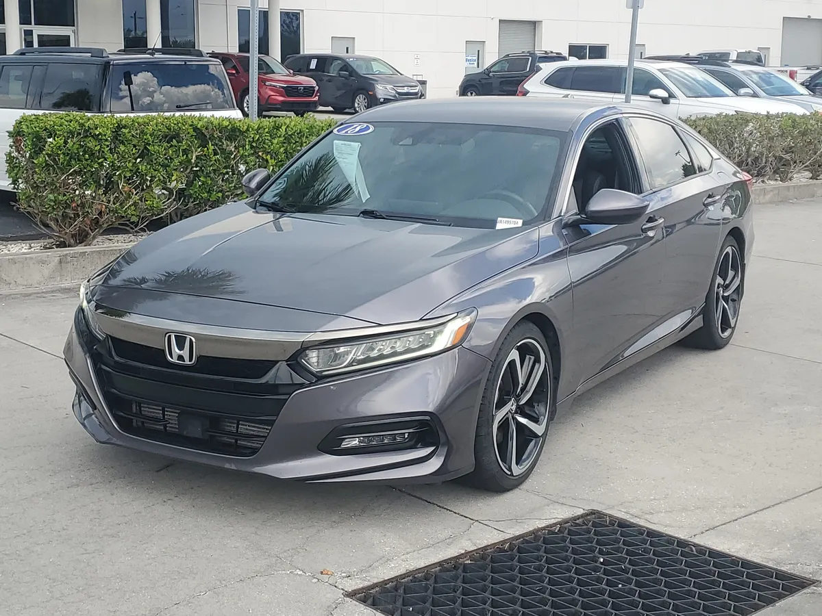2018 Honda Accord Sedan Sport 1.5T thumbnail 3