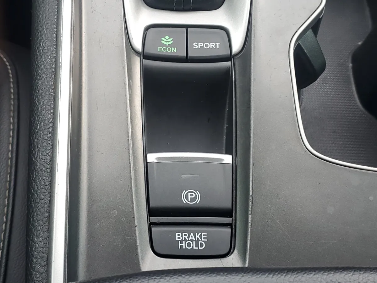 2018 Honda Accord Sedan Sport 1.5T thumbnail 31