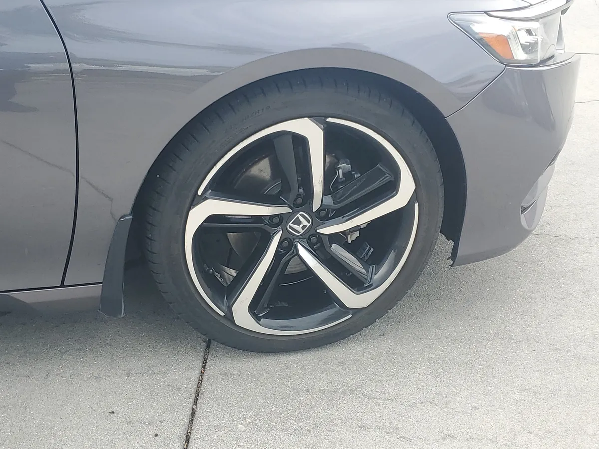 2018 Honda Accord Sedan Sport 1.5T thumbnail 7