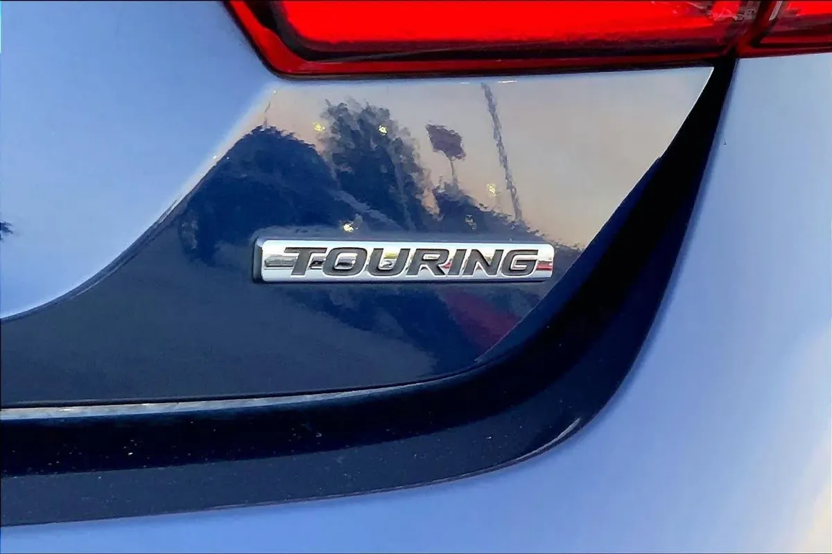 2018 Honda Accord Sedan Touring 1.5T thumbnail 10