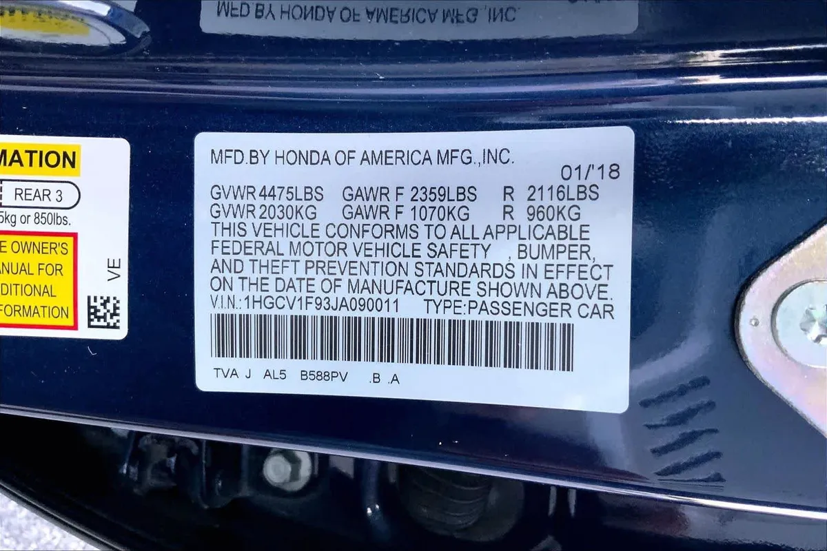 2018 Honda Accord Sedan Touring 1.5T thumbnail 31