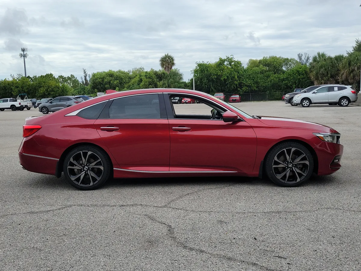 2018 Honda Accord Touring 1.5T thumbnail 10