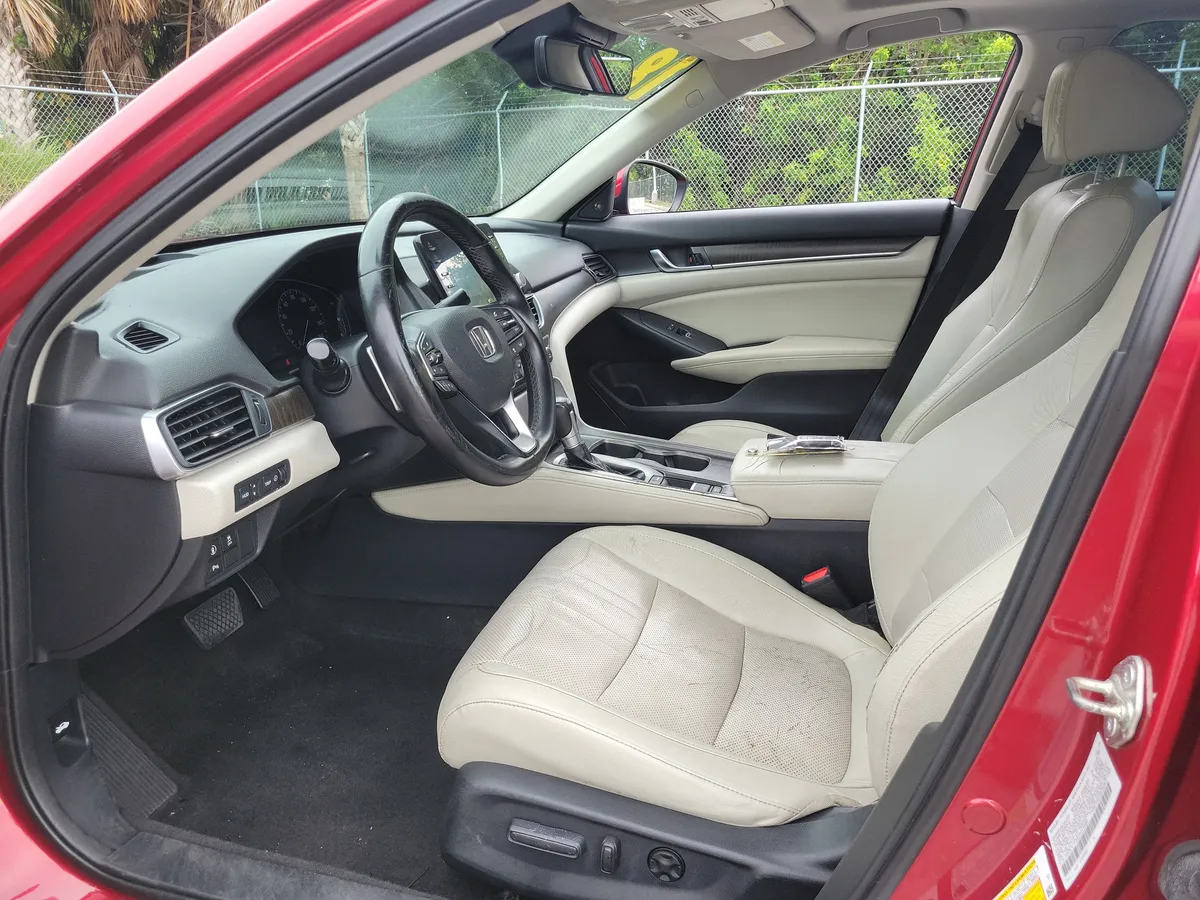2018 Honda Accord Touring 1.5T thumbnail 15