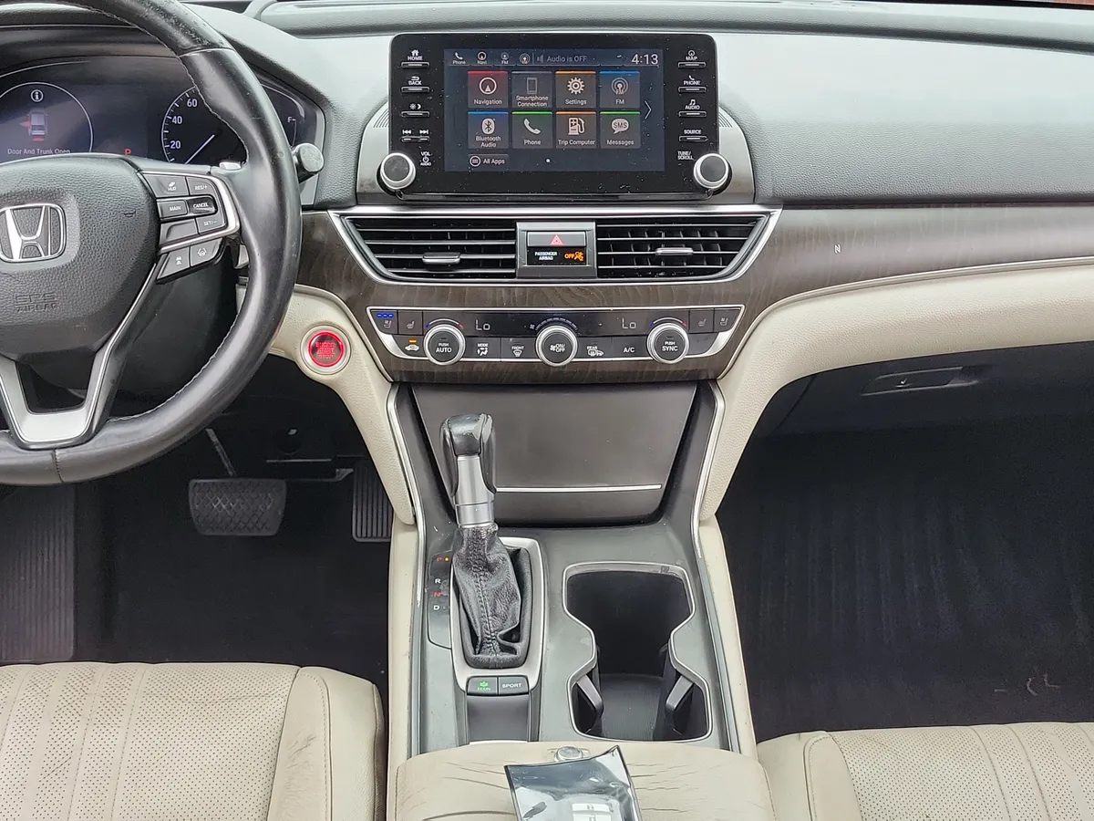 2018 Honda Accord Touring 1.5T thumbnail 28
