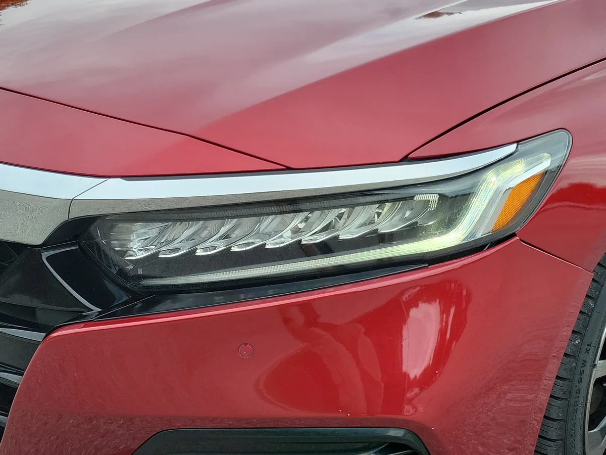 2018 Honda Accord Touring 1.5T thumbnail 5
