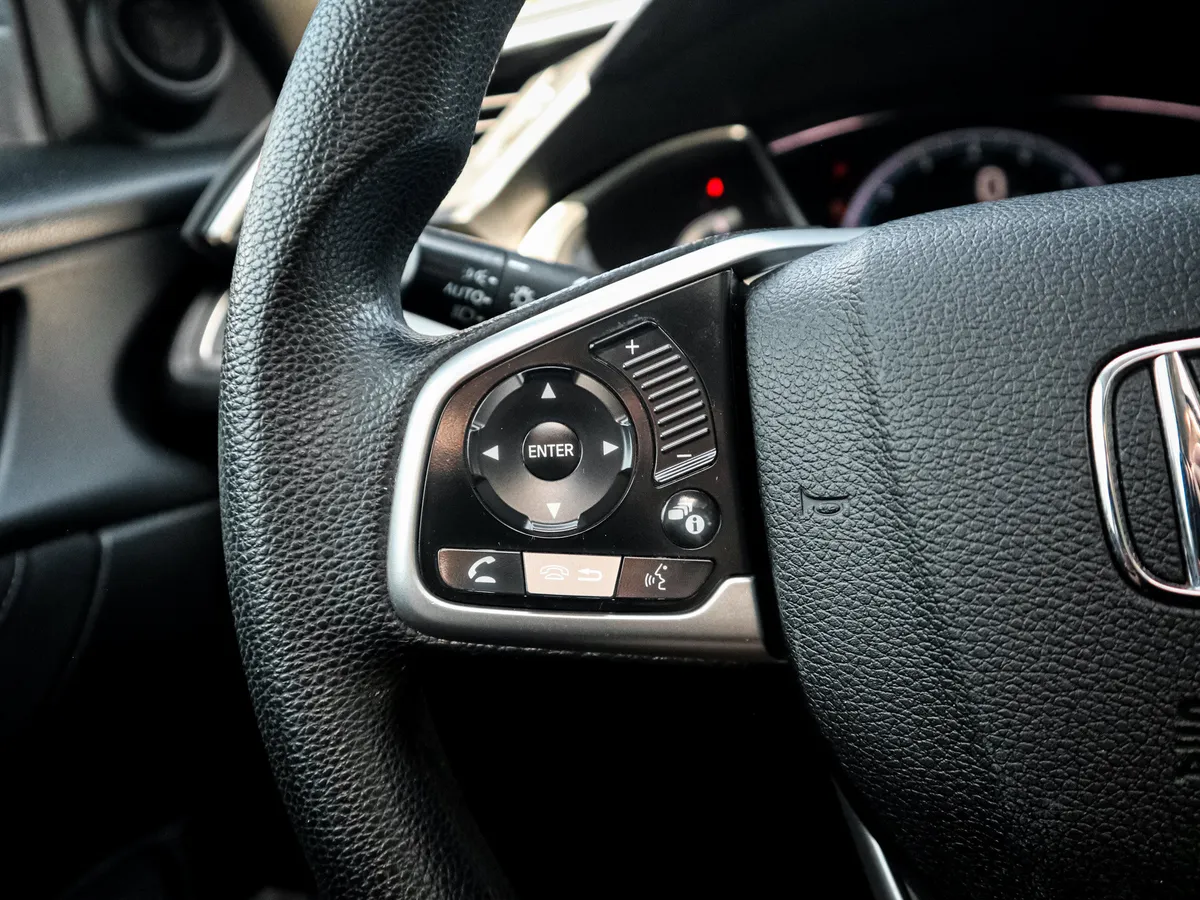 2018 Honda Civic EX thumbnail 18