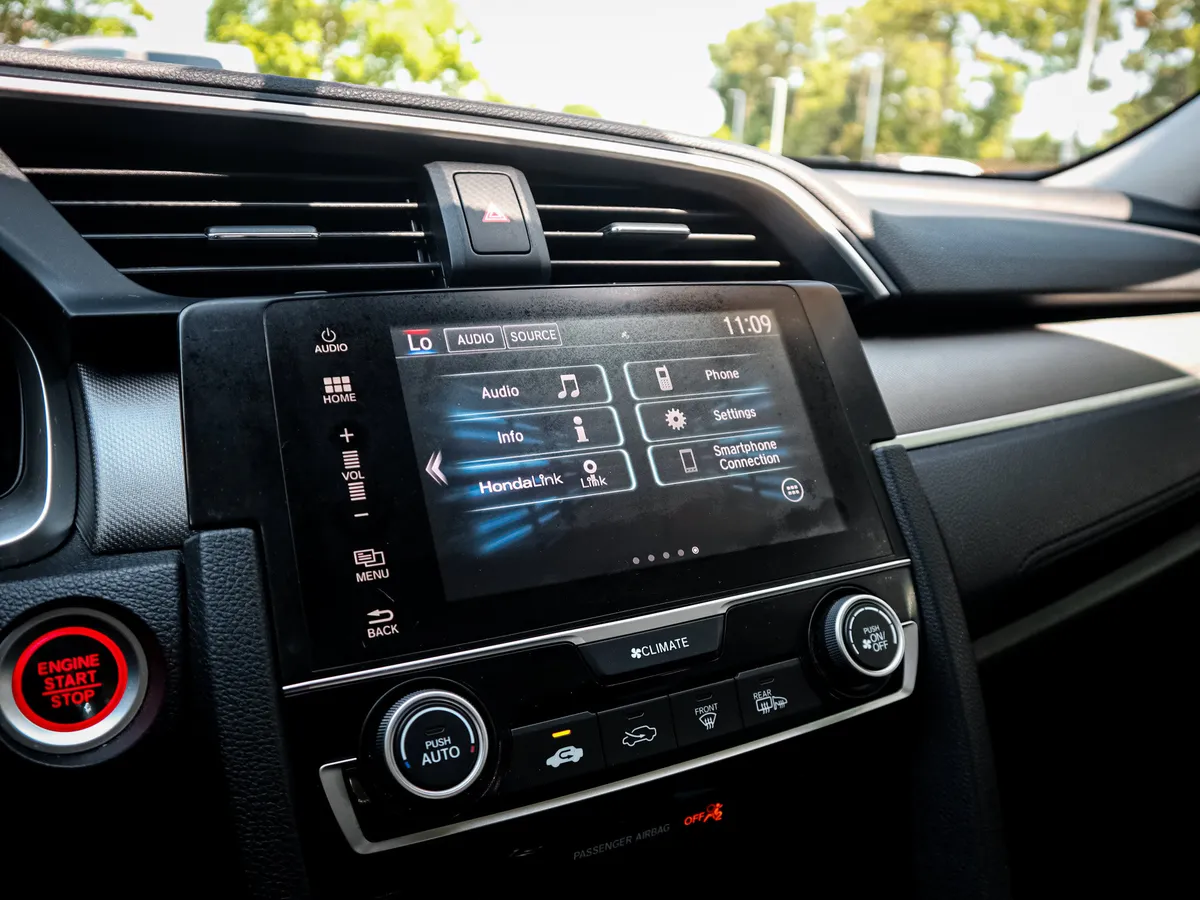 2018 Honda Civic EX thumbnail 22