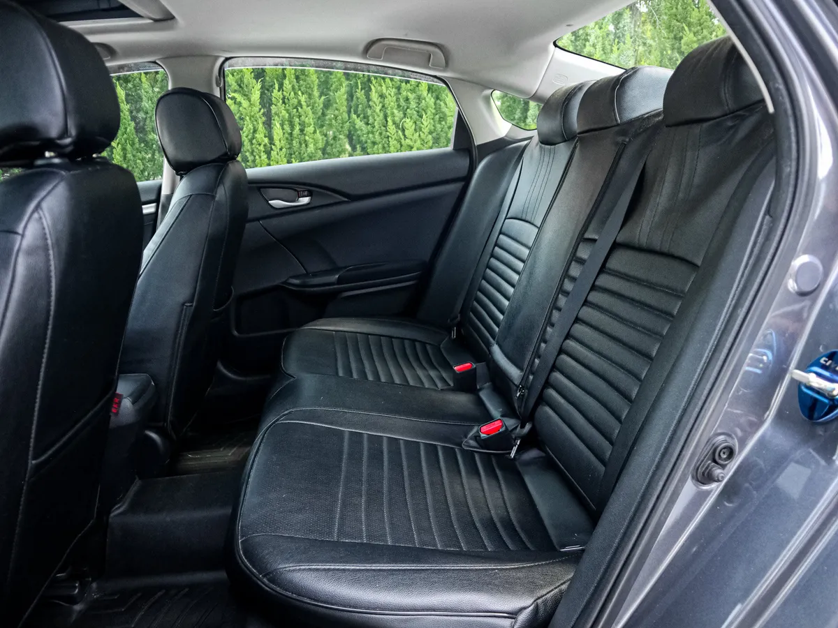 2018 Honda Civic EX thumbnail 29