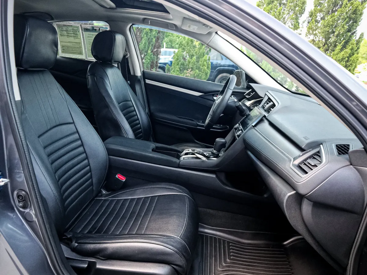 2018 Honda Civic EX thumbnail 31