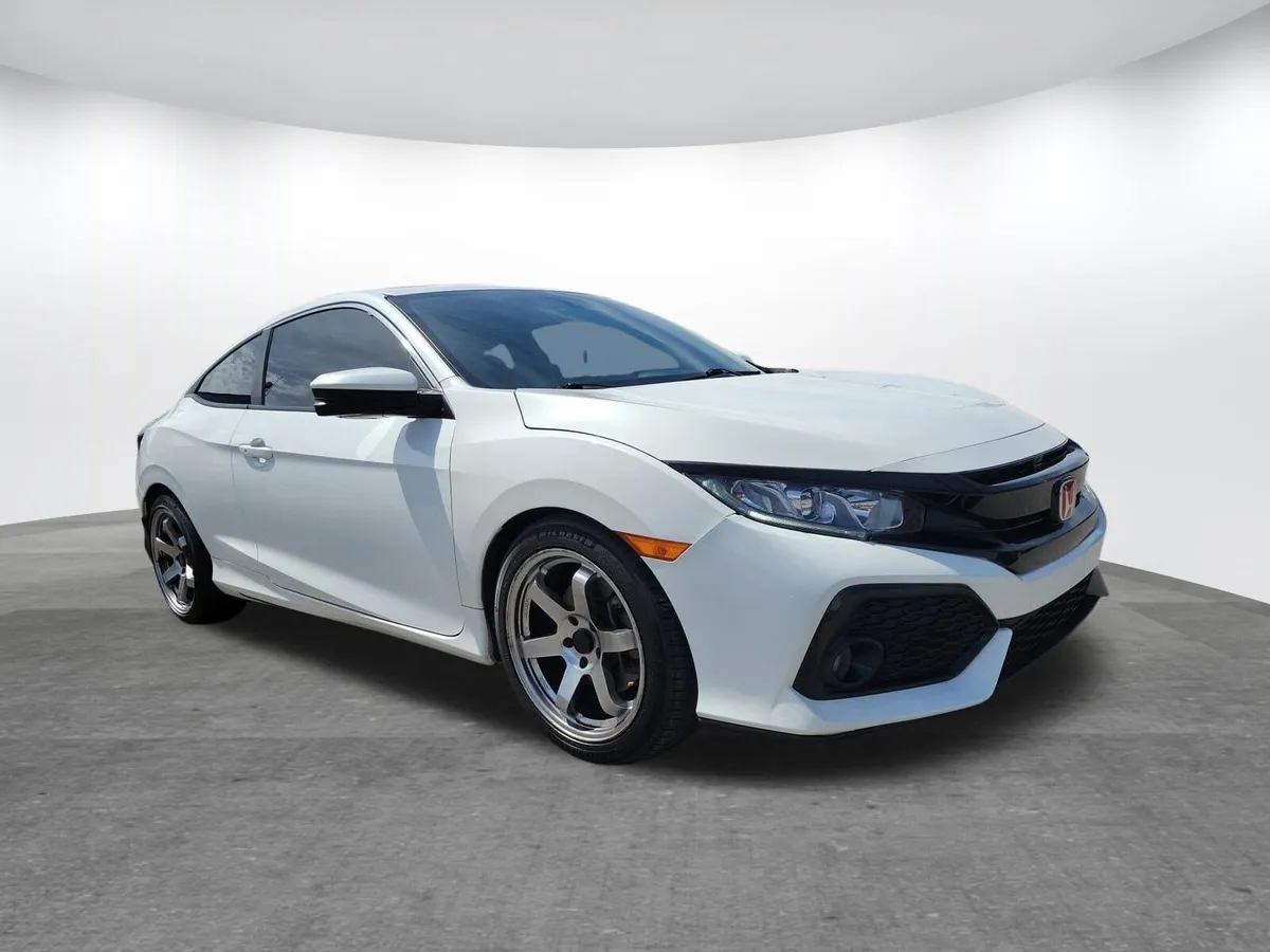 2018 Honda Civic Si thumbnail 17