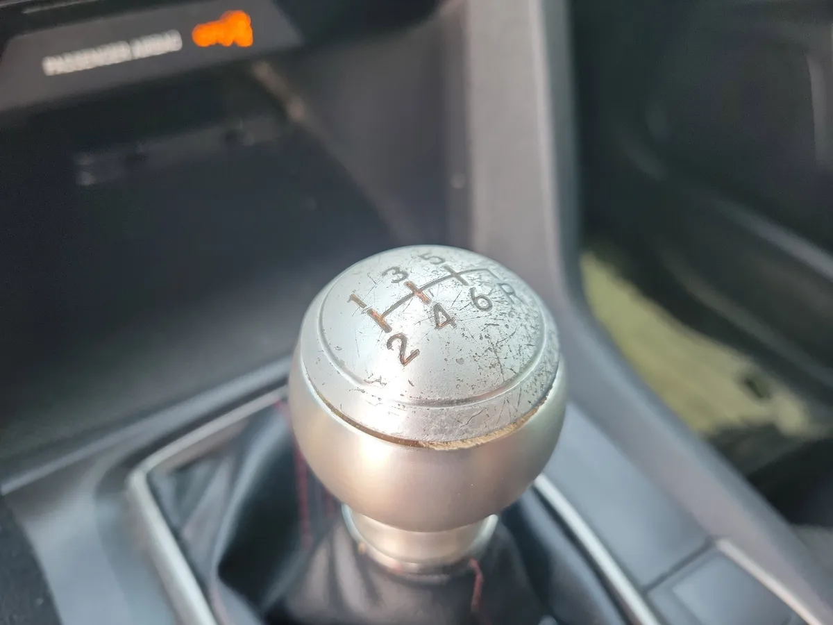 2018 Honda Civic Si thumbnail 9