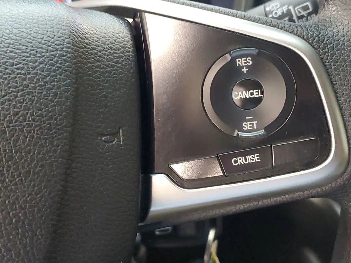 2018 Honda CR-V LX 2WD thumbnail 10
